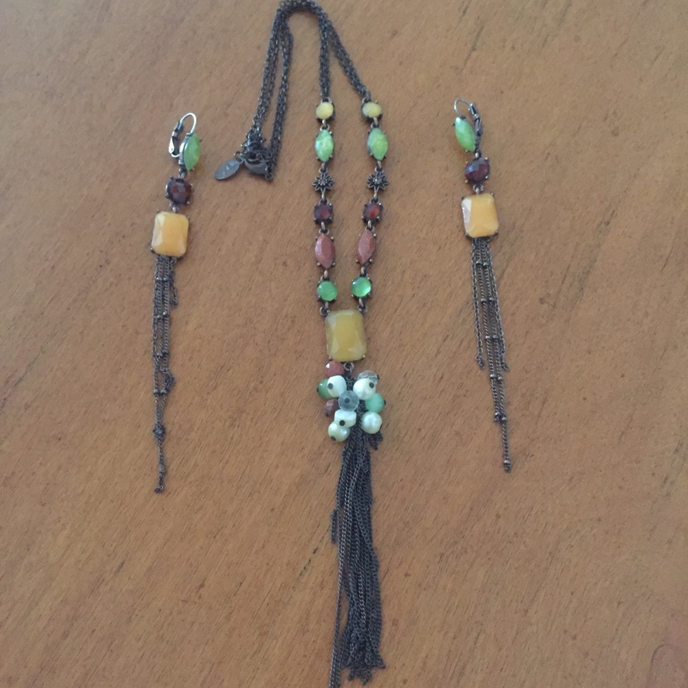 Vintage necklace and matching earrings